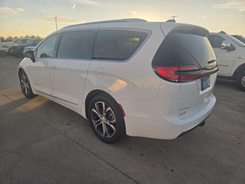 2026 Chrysler Pacifica Pinnacle