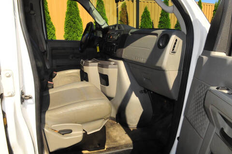 2011 Ford E-Series E-350 SD