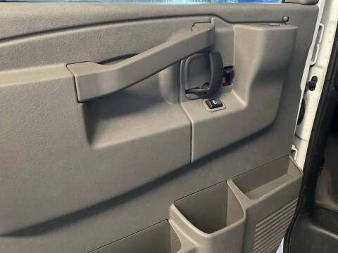 2021 GMC Savana 2500