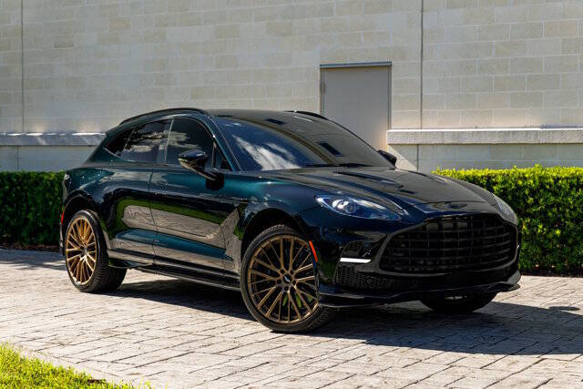 2025 Aston Martin DBX 707