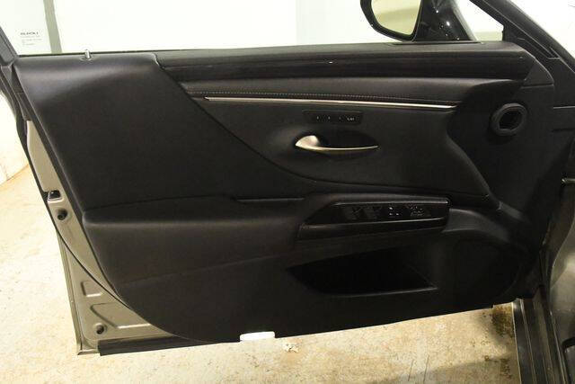 2019 Lexus ES 350 Luxury