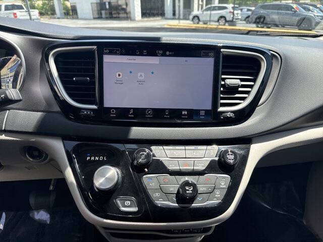 2023 Chrysler Pacifica Touring L