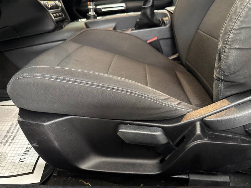 2017 Ford Mustang V6