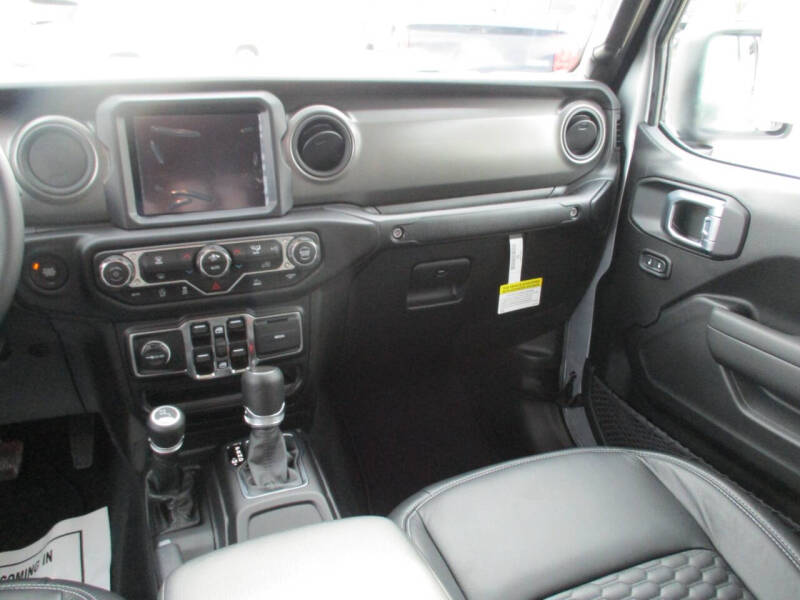 2023 Jeep Gladiator Sport S