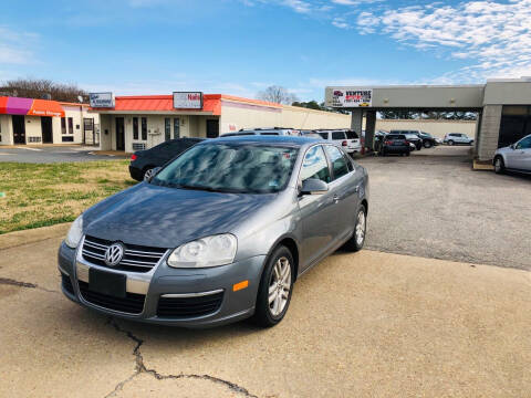 2007 Volkswagen Jetta for sale at VENTURE MOTOR SPORTS in Chesapeake VA