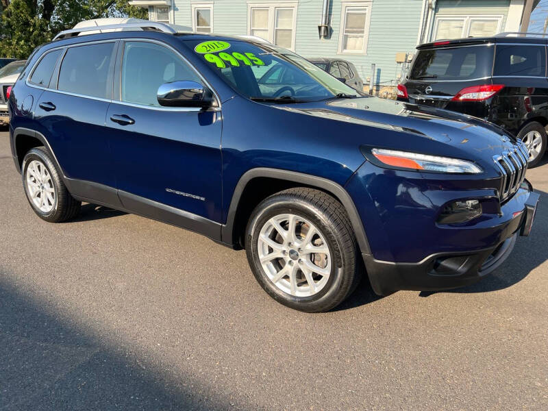 2015 Jeep Cherokee null photo 2