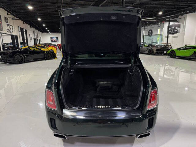 2022 Rolls-Royce Phantom