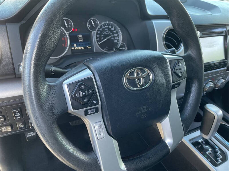 2017 Toyota Tundra SR5