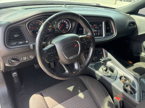 2023 Dodge Challenger SXT