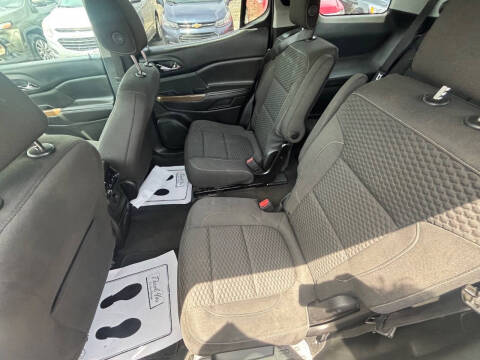 2017 GMC Acadia SLE-2