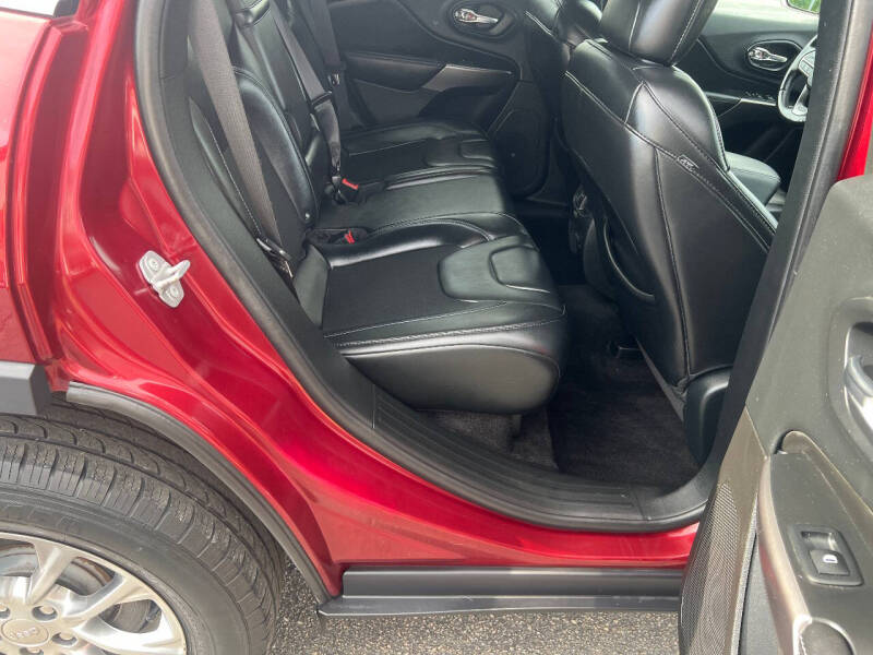 2019 Jeep Cherokee Latitude Plus