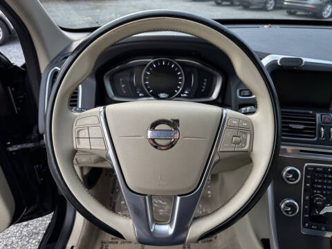 2015 Volvo XC60 T5 Drive-E Premier