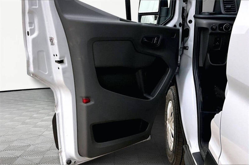 2023 Ford Transit 350 XLT