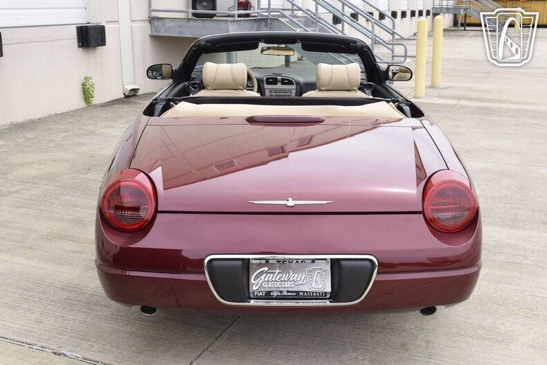 2004 Ford Thunderbird Deluxe