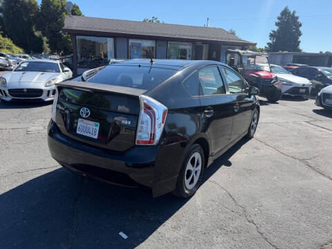 2012 Toyota Prius Two
