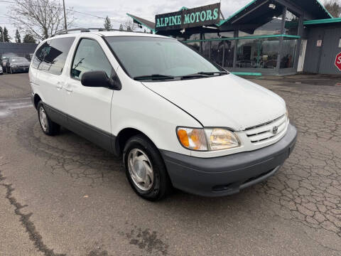 2001 Toyota Sienna LE