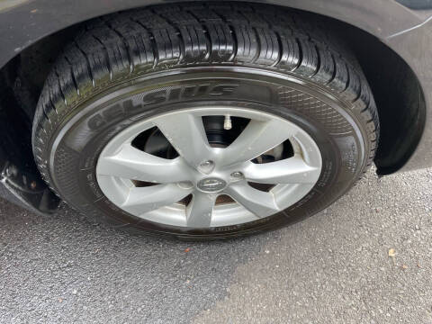 2012 Nissan Versa 1.6 S