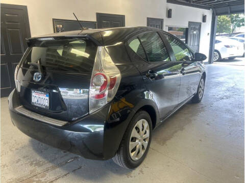 2013 Toyota Prius c Three