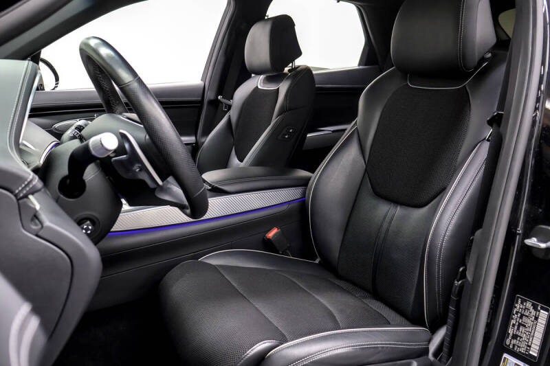 2022 Genesis GV70 2.5T Standard