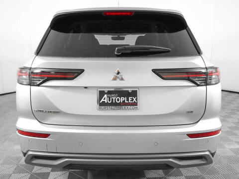 2026 Mitsubishi Outlander SE