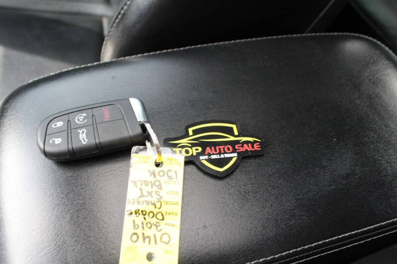 2019 Dodge Charger SXT