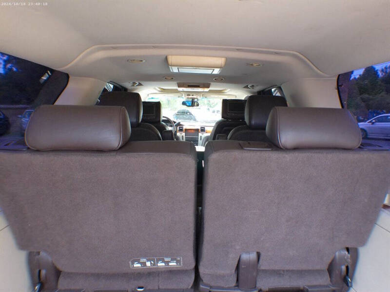 2013 Cadillac Escalade ESV Platinum Edition