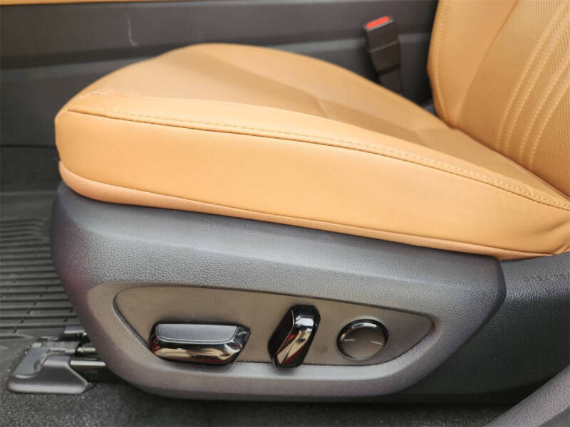 2025 Lexus NX 250 Premium