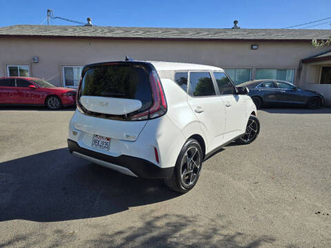 2023 Kia Soul EX