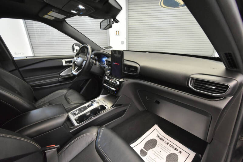 2021 Ford Explorer ST