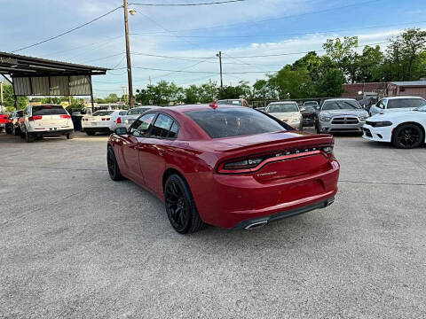 2016 Dodge Charger SXT