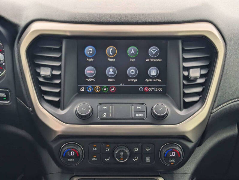 2020 GMC Acadia Denali