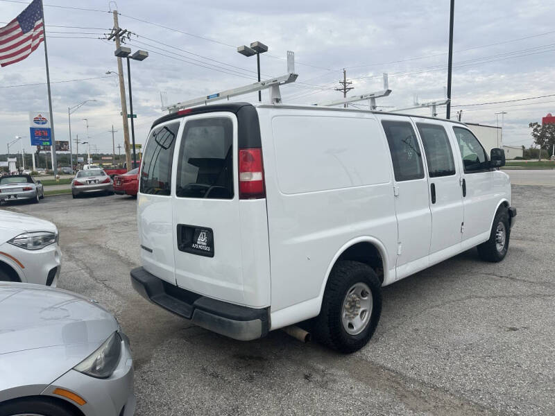 2017 Chevrolet Express 2500
