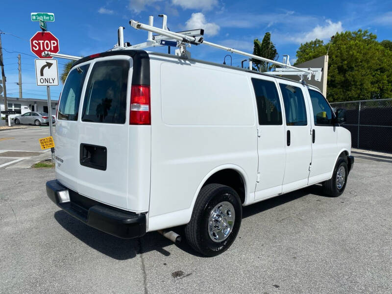 2020 Chevrolet Express 2500