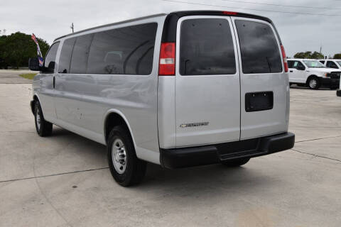 2017 Chevrolet Express LS 3500