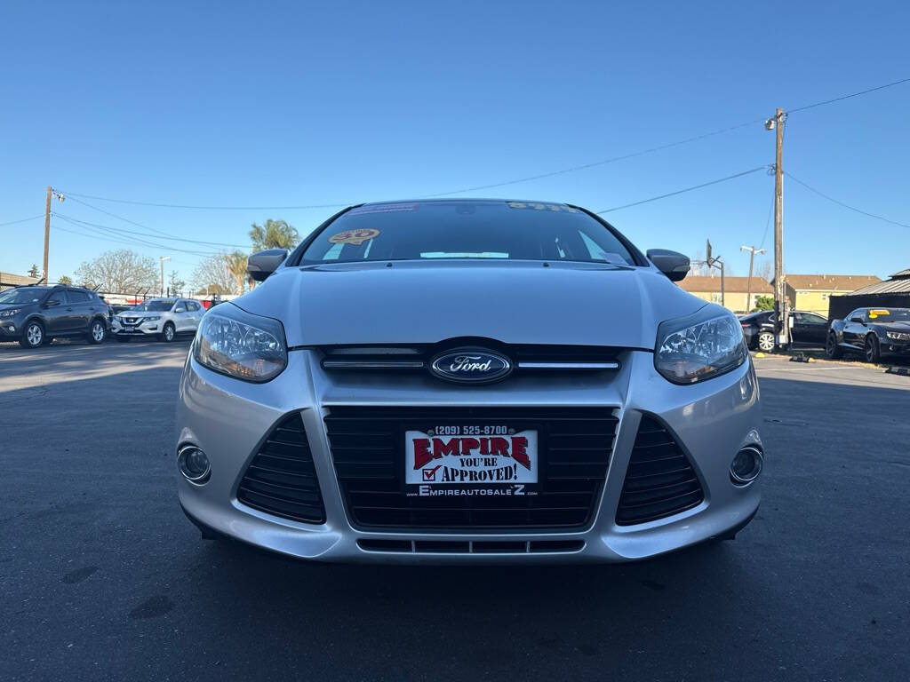 Silver 2012 Ford Focus Titanium Titanium 4dr Hatchback 1