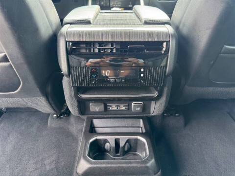 2022 Jeep Wagoneer