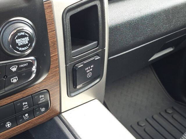 2017 RAM 1500 Laramie