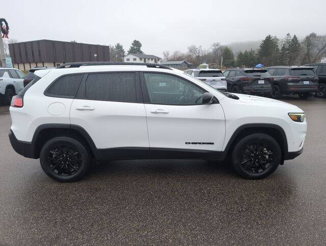 2023 Jeep Cherokee Altitude Lux