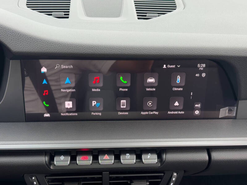 2025 Porsche 911 Carrera