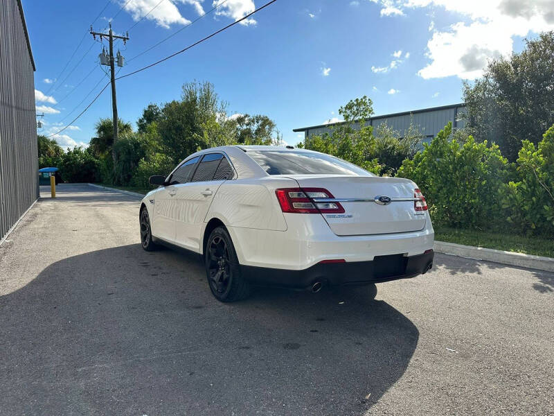 2019 Ford Taurus Limited