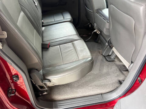 2005 Nissan Titan LE