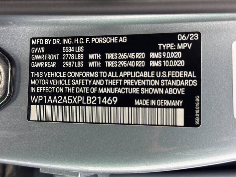 2023 Porsche Macan