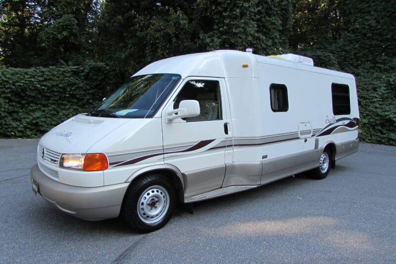 2001 Winnebago Rialta