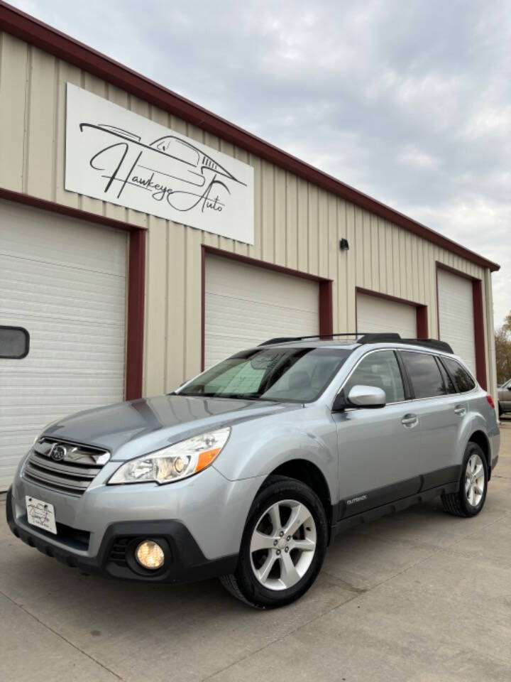 2013 Subaru Outback for sale at Hawkeye Auto of De Soto LLC in Carlisle, IA