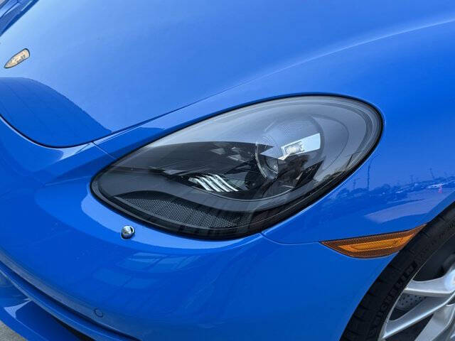 2025 Porsche 718 Cayman