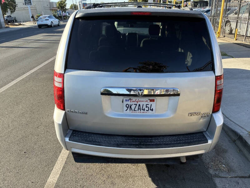 2010 Dodge Grand Caravan SXT