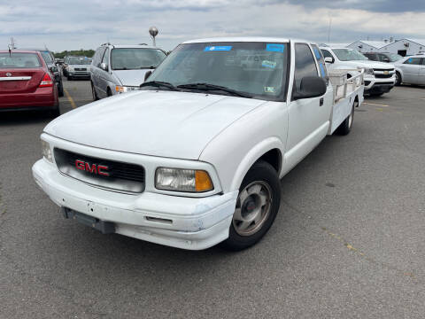 1995 GMC Sonoma for sale at Apple Auto Sales Inc in Camillus NY