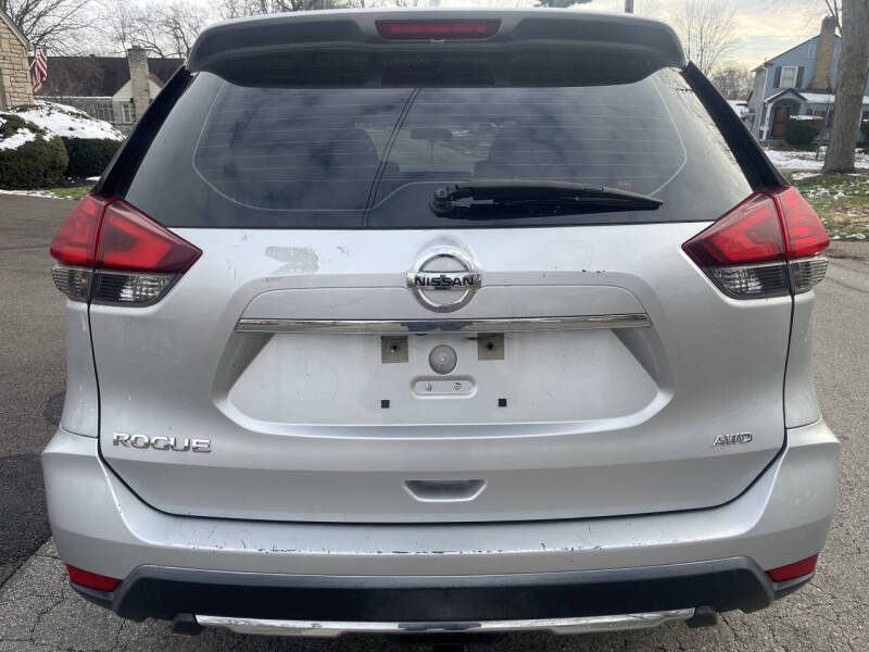 2017 Nissan Rogue SL