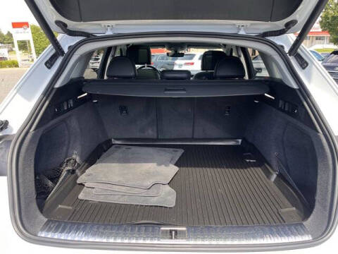 2024 Audi Q8 e-tron quattro Prestige