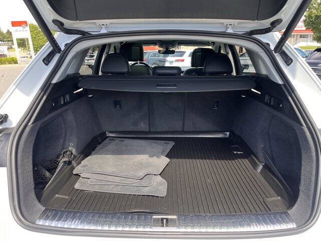 2024 Audi Q8 e-tron quattro Prestige